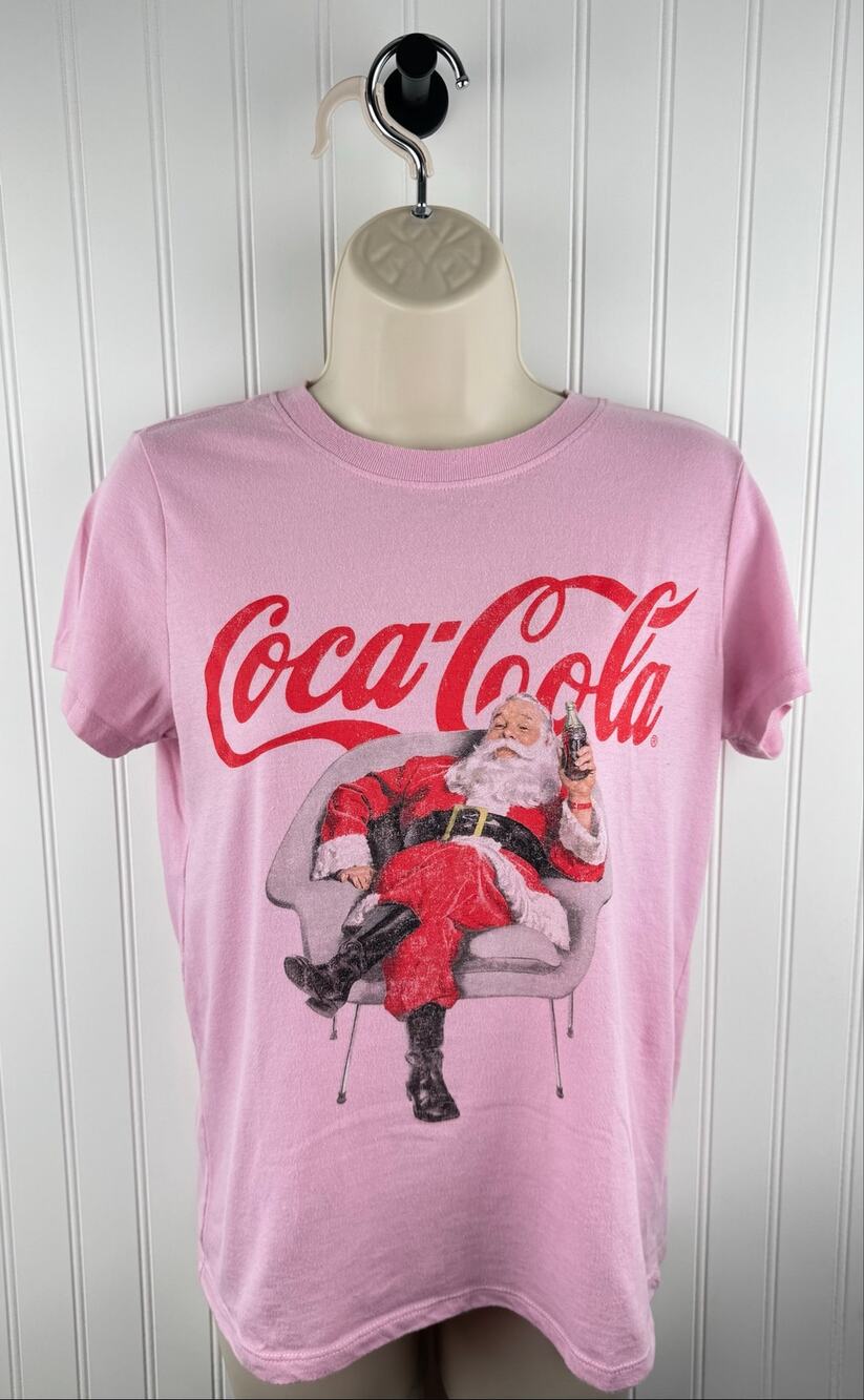 Coca-Cola Santa Graphic T-Shirt Pink Size Medium Christmas Tee